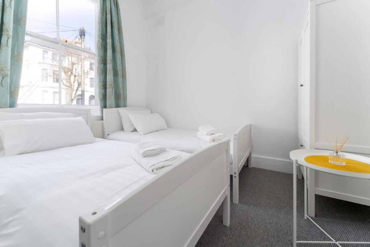 Host & - Alexandra Holiday home Brighton