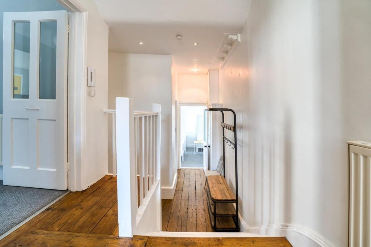 Host & - Alexandra Holiday home